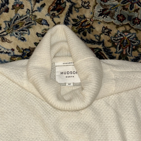 Hudson north cashmere - Picture 2 of 3